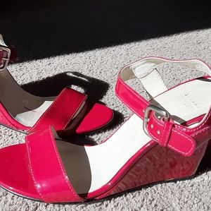 Womens Stuart Weizmann pink wedge shoe